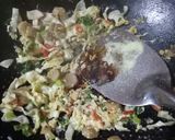 Foto langkah ke 4 dari resep Mie Tek Tek Spaghetti Goreng Jawa.