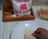 A picture of step 9 of Vegetable Rogout Risoles Folded in Envelope and Triangle Shapes.