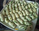 A picture of step 6 of Sago Flour Rolls.