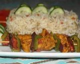 A picture of step 6 of Egg fried rice with chicken shahlik sticks.