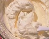 Foto del passaggio 4 della ricetta Torta al cioccolato e frutti di bosco
