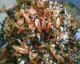 Foto langkah ke 3 dari resep Nasi goreng daun mengkudu.