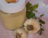 A picture of step 2 of Garlic paste.