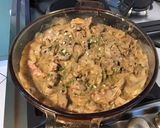 Une image de l'étape 9 de Bœuf aux oignons de roscoff sauce aux champignons.