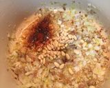 Foto del paso 3 de la receta: Caldereta de rape y cocochas de bacalao