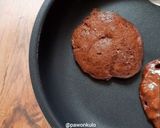 Foto langkah ke 5 dari resep Chocolate Pancake.