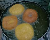 Foto langkah ke 8 dari resep Donat Labu Kuning Unicorn Tanpa Ulen 🍩🎃🦄.