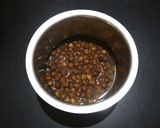 A picture of step 2 of Pani Puri.