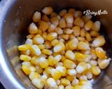 A picture of step 3 of Roasted Capsicum-Corn Soup.