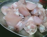 A picture of step 1 of Chicken Thai Korma.