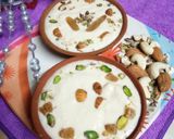 A picture of step 2 of Paneer kheer.