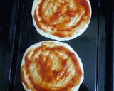 A picture of step 5 of Paneer pizza.
