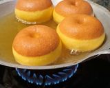 Foto langkah ke 19 dari resep Donat Labu Kuning Super Lembut Tanpa Degasing.