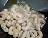 A picture of step 3 of Kaju butter masala.