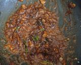 पिठले आणि भाकरी (pithle and bhakhri recipe in marathi) रेसिपी स्टेप 4 फोटो