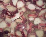 Foto del paso 2 de la receta: Pulpo en salsa de tomate