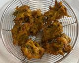A picture of step 7 of Potato Laccha Pakoda.