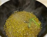 Foto langkah ke 2 dari resep Bubur Kacang Hijau (Burjo) Kurma.