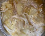 A picture of step 5 of Spanish Omelette/ Tortilla de Patata.