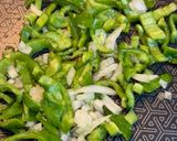 Foto del paso 1 de la receta: Macarrones con Huevo a la Plancha y Pimiento Verde