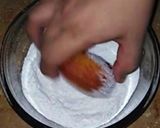A picture of step 8 of Chocolate filled donut buns.