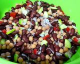 A picture of step 1 of 🍲Red Beans and chickpeas Salsa🍲.