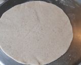 A picture of step 4 of Jowar/Sorghum Phulka 😋.