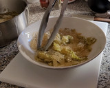 Foto del paso 9 de la receta: Sopa de Repollo con fideos chinos y huevo cocido