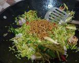Foto langkah ke 4 dari resep Tumis Bunga Pepaya dan Ikan Teri.