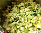 Foto del paso 2 de la receta: Revuelto de zapallito verde