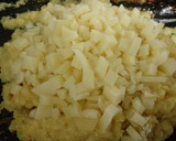 Foto del paso 8 de la receta: Calabacines rellenos de pimientos fritos y queso con judías verdes al vapor
