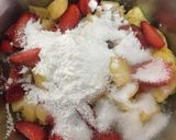 A picture of step 1 of Strawberry and Pineapple Pie.