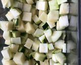 Une image de l'étape 2 de Tarte fine courgette chèvre tomate.