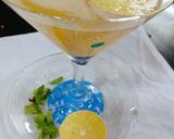A picture of step 3 of Gurr aur lemon ka sharbat.