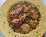 Foto del paso 6 de la receta Costillas adobadas guisadas con patatas, guisantes y zanahorias