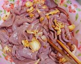 Hình bước làm 3 của món Gan heo xào hẹ