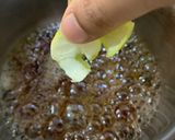A picture of step 3 of Lemon peel tea.