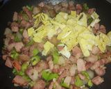 A picture of step 6 of Rice with Smoked Pork Loin, Egg, and Corn.