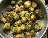 Foto del paso 2 de la receta: Repollitos de bruselas gratinados