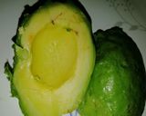 صورة لخطوة 1 من وصفة صلصة الافوكادو 🥑