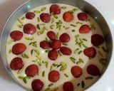 عکس مرحله 9 از دستور کیک توت فرنگی با کرم پاتیستیر