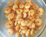 Foto del paso 2 de la receta: Camarones con pimiento y calabacita