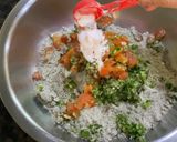 लहसुन वाली बाजरे की रोटी (lehsun wali bajre ki roti recipe in Hindi) रेसिपी चरण 2 फोटो