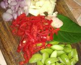 Foto langkah ke 4 dari resep 35. Sayur Santan Labu Siam Petai Pedas.