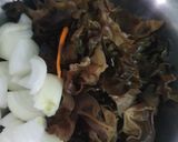 รูปขั้นตอนการทำที่ 3 ของ ไก่ผัดขิง