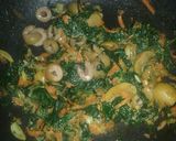 Foto del paso 2 de la receta: Salteado de espinaca vegano