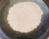 A picture of step 5 of Bajara roti (pearl millet flour / sajje hittu).