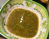Foto del paso 2 de la receta: Chimichurri para el pollito a la parrilla (crocante y dorado) 🍗