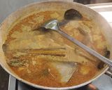 Foto langkah ke 9 dari resep Patin Tempe Kuah Kuning.