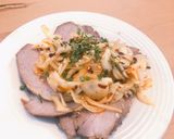 A picture of step 3 of Roast pork with chili scallion by izakaya 4m1.